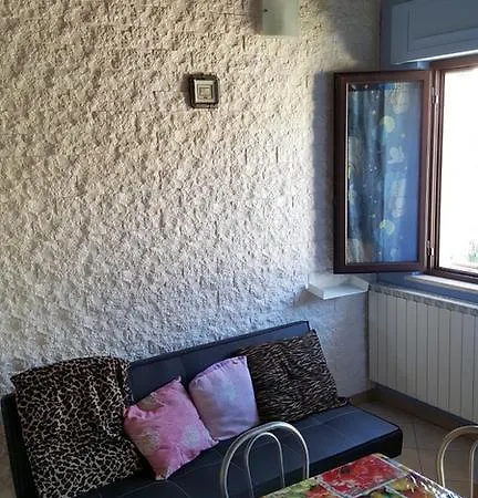 Prince Apartment Vasto